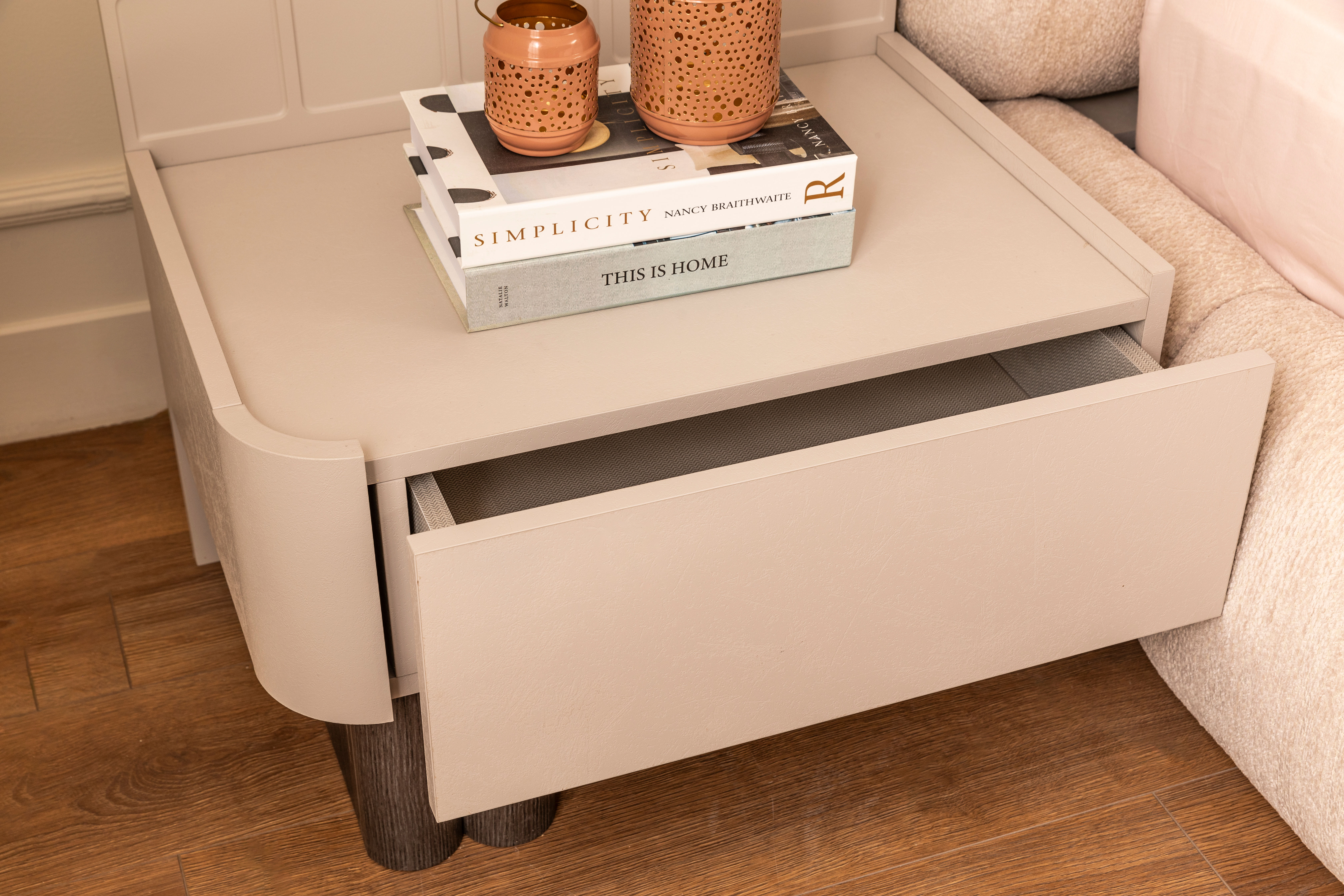 LORENA YATAK ODASI TAKIMI